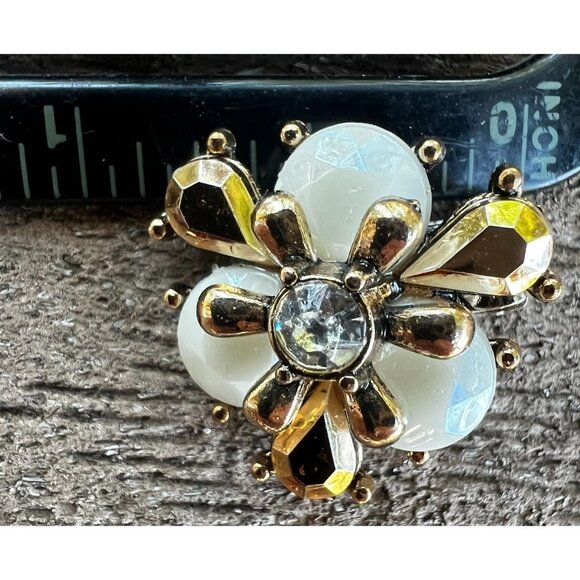 Vintage Gold & White MCM Starburst Clip-On Earrings With Rhinestones - Picture 2 of 7